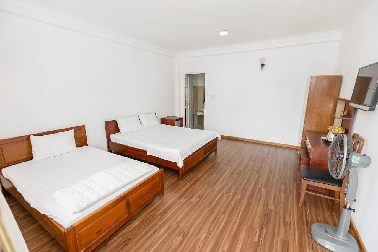 酒店 Caroline Resort 头顿