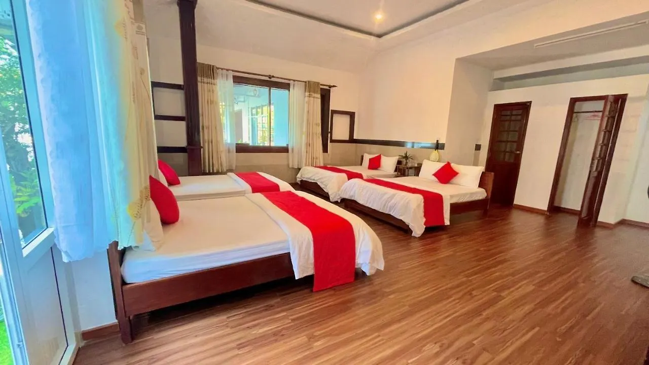 酒店 Caroline Resort 头顿