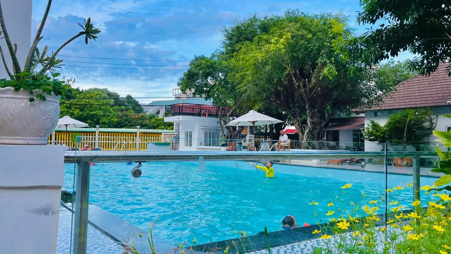酒店 Caroline Resort 头顿